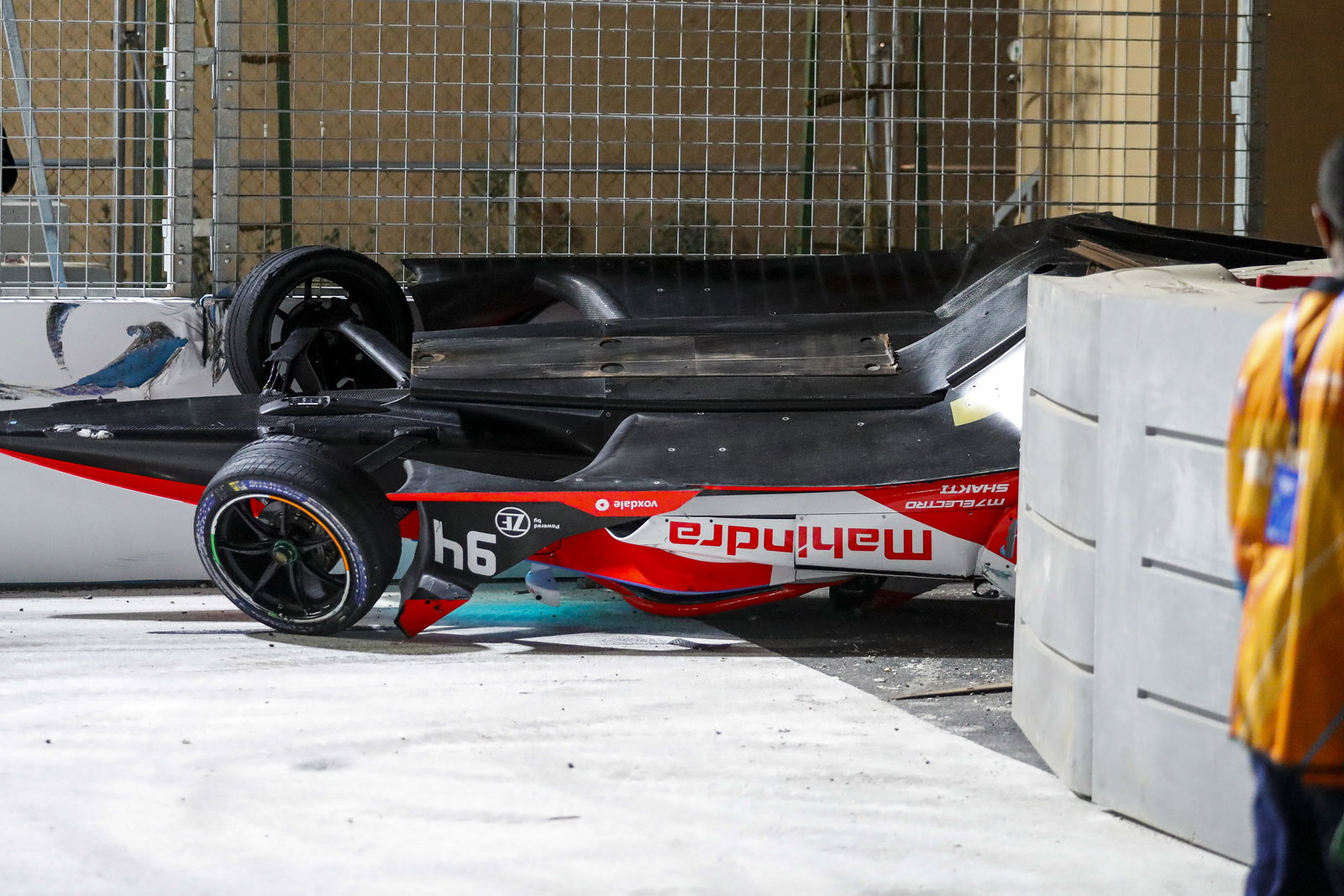 Diriyah E-Prix: Diwarnai Kecelakaan Parah, Sam Bird Menangi Race 2