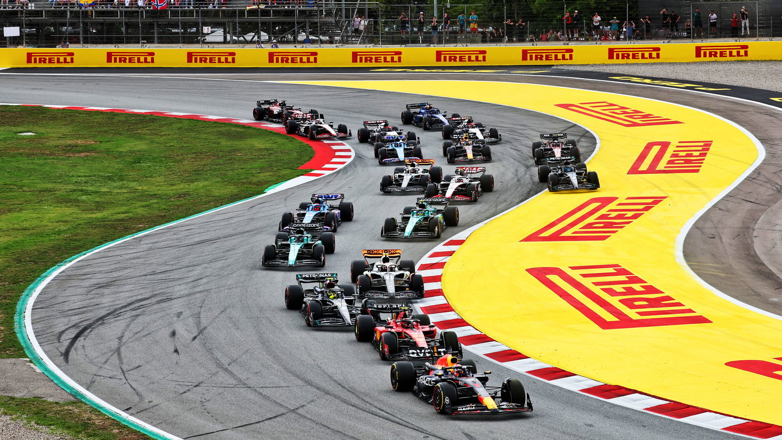 Start of the 2023 F1 Spanish Grand Prix