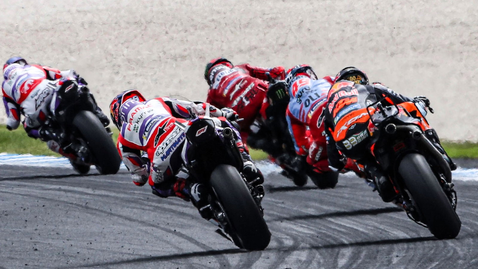 Zarco leads, 2023 Australian MotoGP