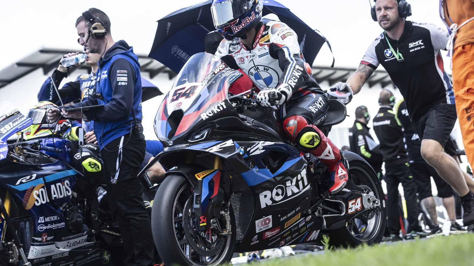 Toprak Razgatlioglu, 2024 Estoril WorldSBK, grid. Credit: Gold and Goose.