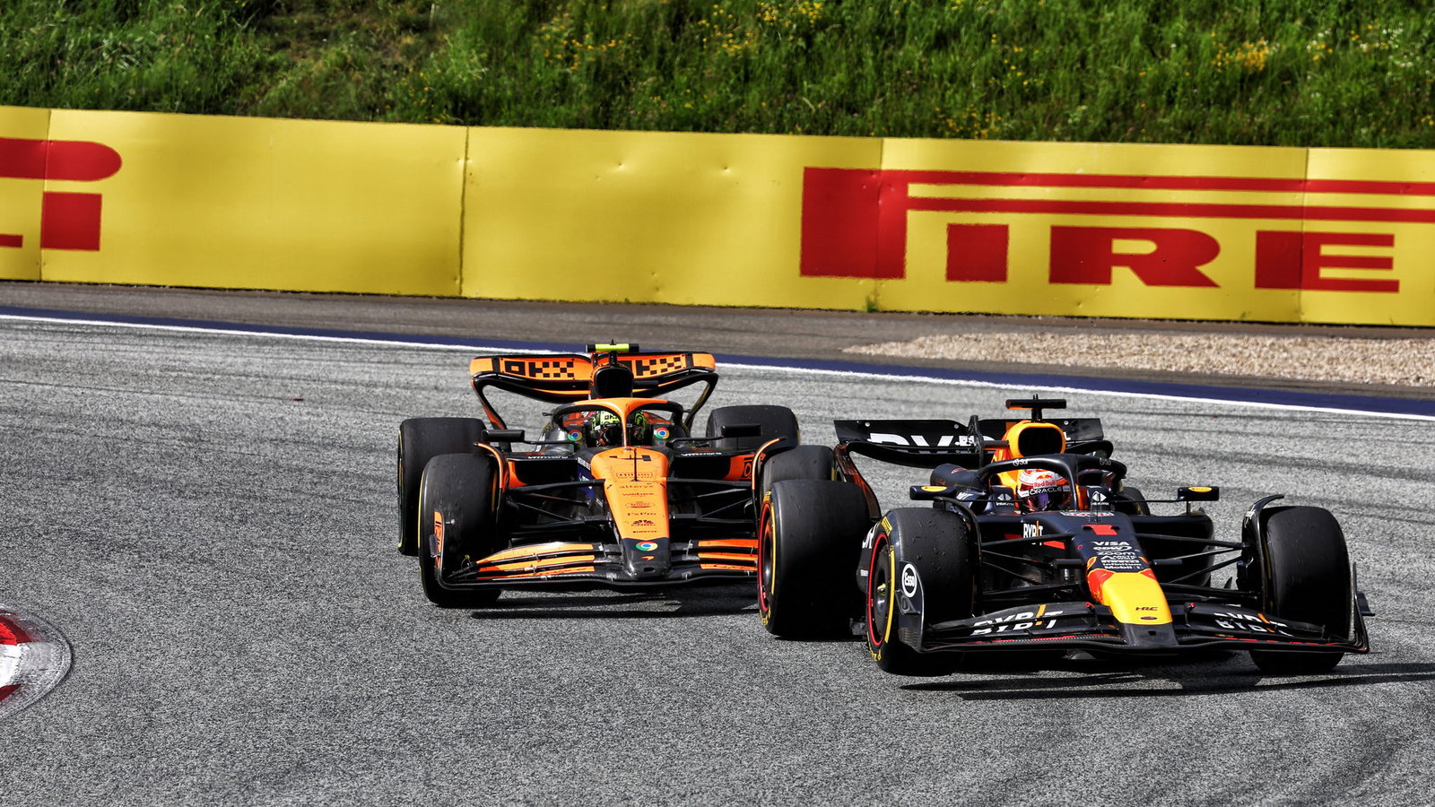 Max Verstappen and Lando Norris battle in Austria 