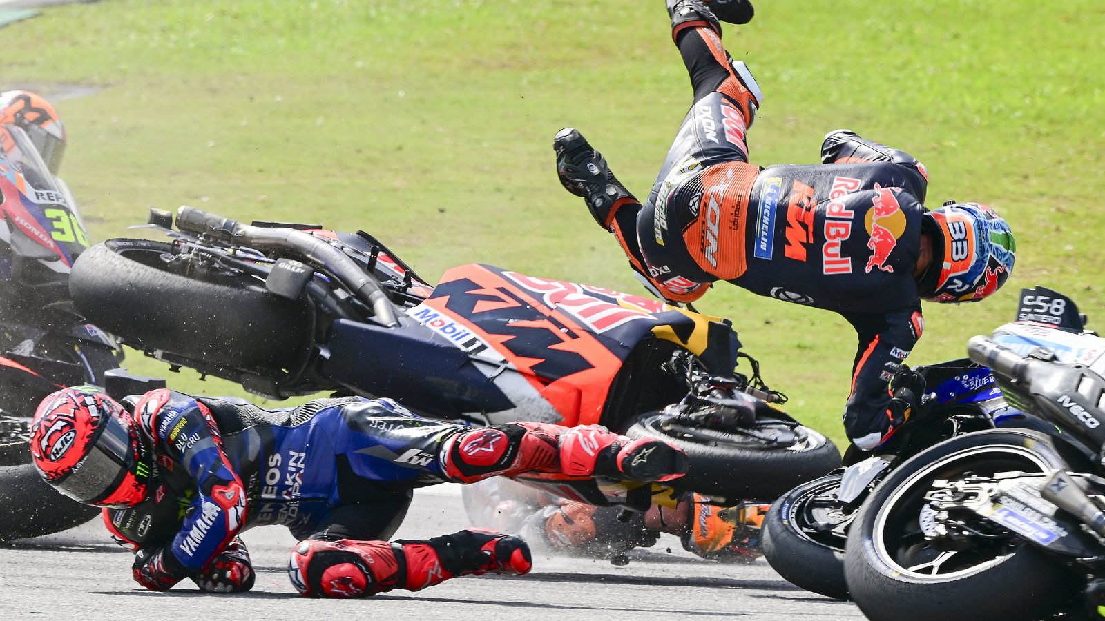Crash in Malaysian MotoGP