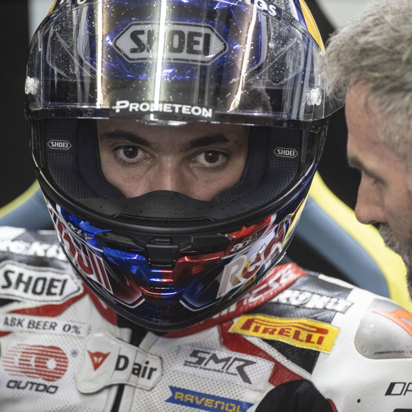 Toprak Razgatlioglu, Phil Marron, 2024 Estoril WorldSBK, pit box. Credit: Gold and Goose.