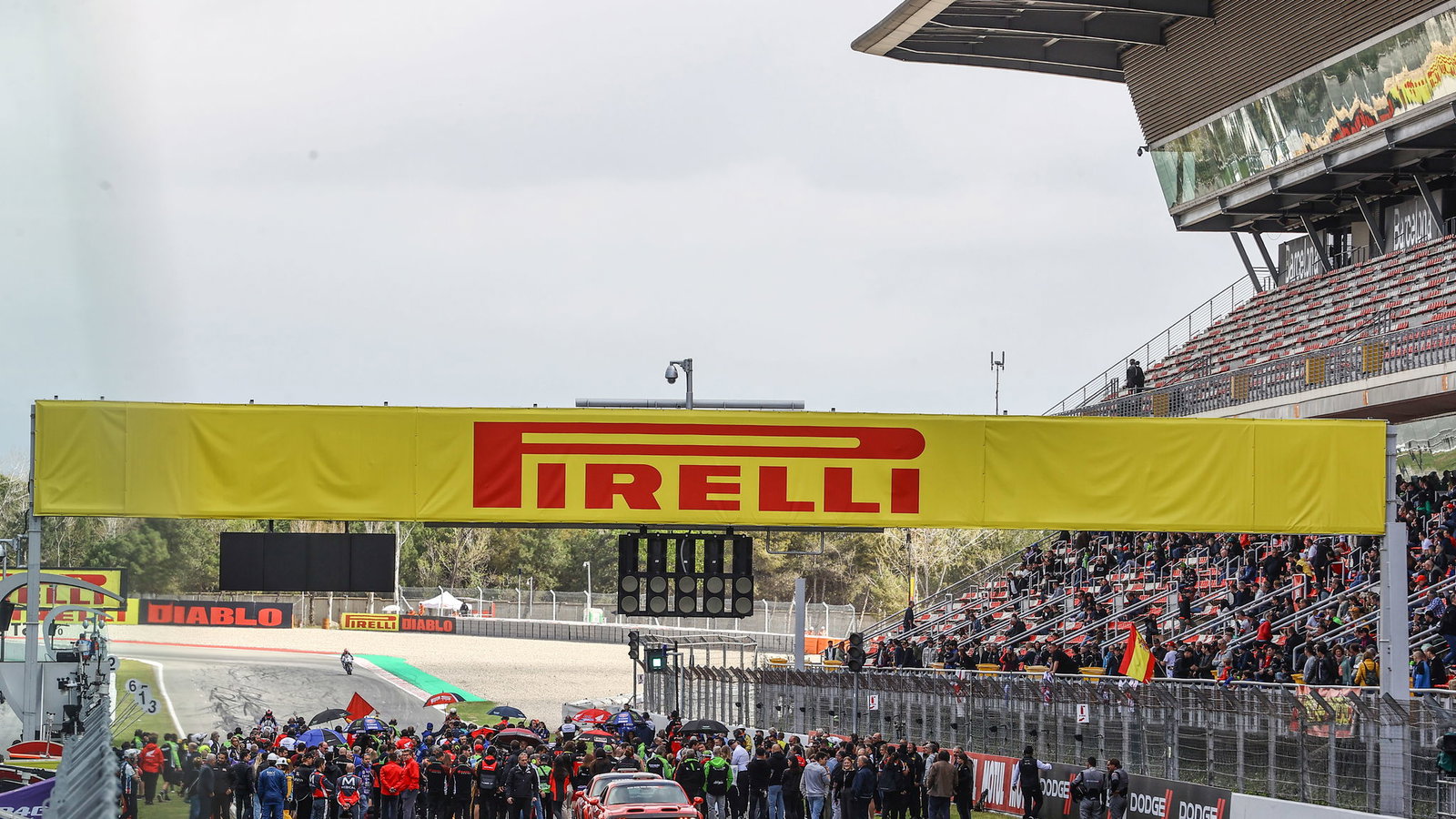 WorldSBK grid, 2024 Catalan WorldSBK. Credit: Gold and Goose.