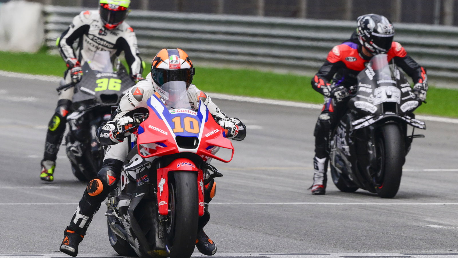Luca Marini launches the Honda RC213V off the line at the 2025 MotoGP Sepang Test. Credit: Gold and Goose.