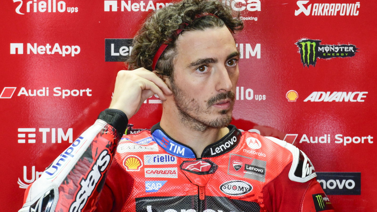 Francesco Bagnaia, 2025 Buriram MotoGP Test, pit box. Credit: Gold and Goose.