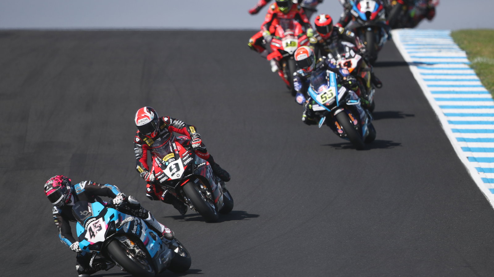 Scott Redding leads Danilo Petrucci, 2025 Australian WorldSBK. Credit: Gold and Goose.