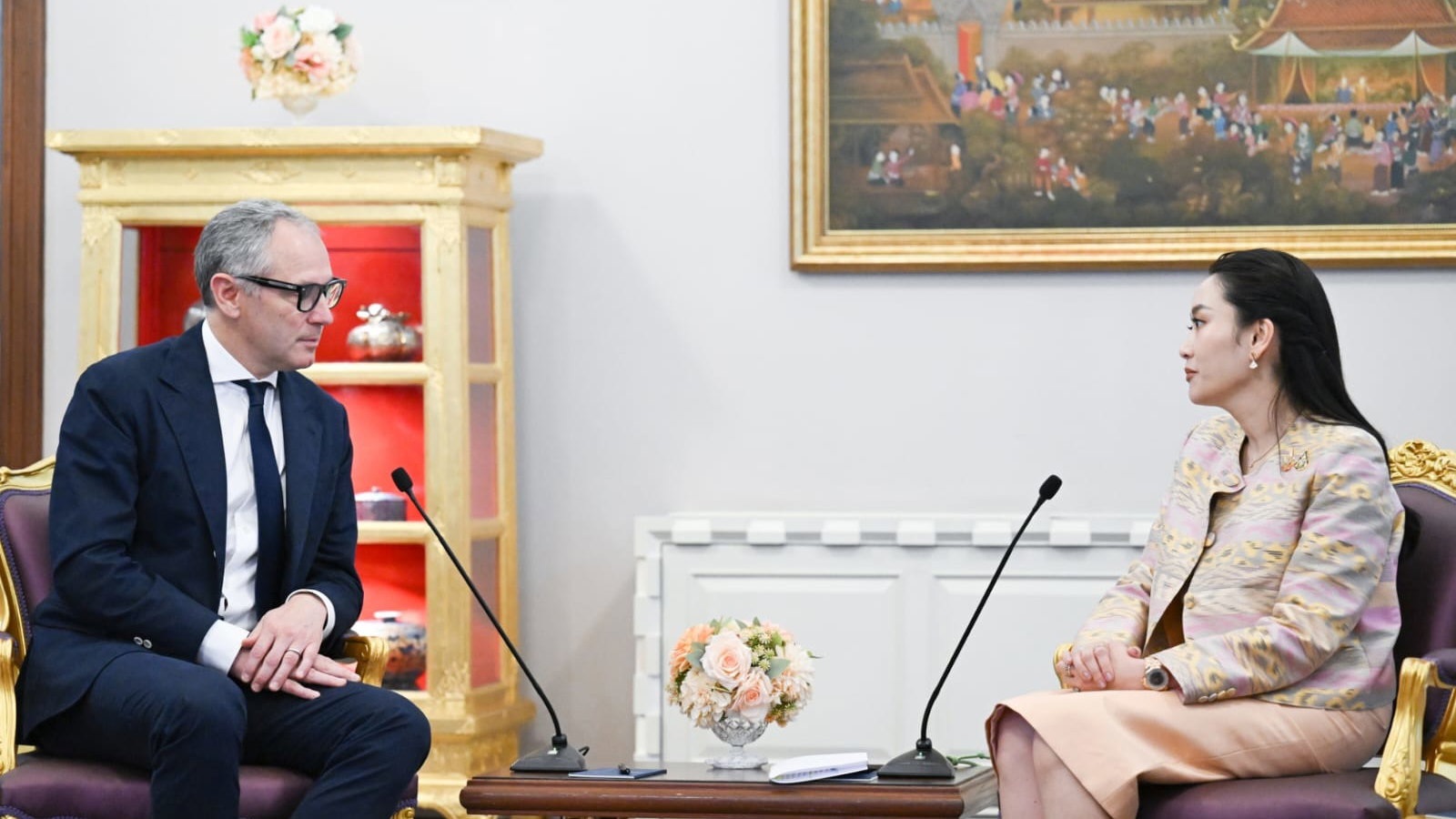 Stefano Domenicali and Paetongtarn Shinawatra, the Prime Minster of Thailand