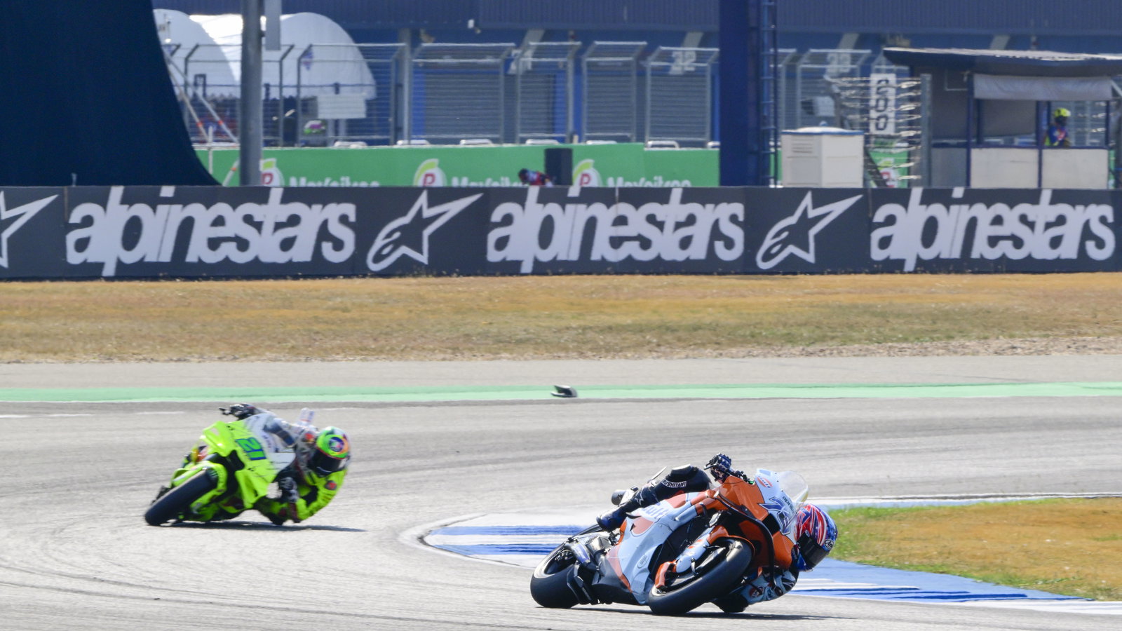 Ai Ogura, Franco Morbidelli, 2025 MotoGP Thai Grand Prix. Credit: Gold and Goose.