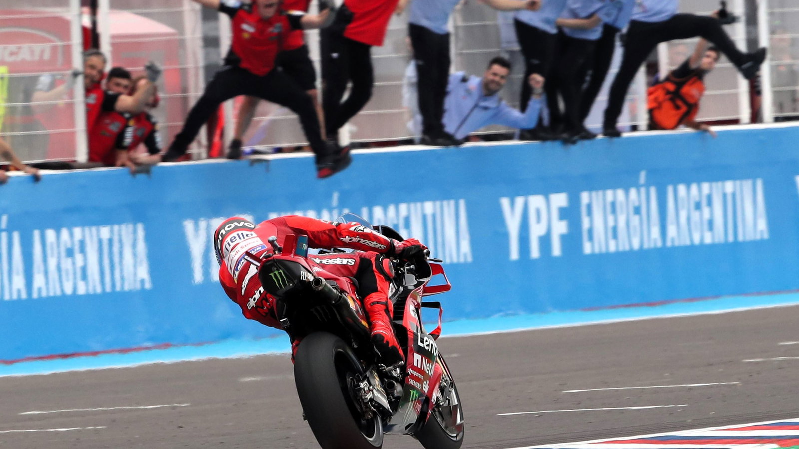 Marc Marquez wins, 2025 Argentine MotoGP Sprint race