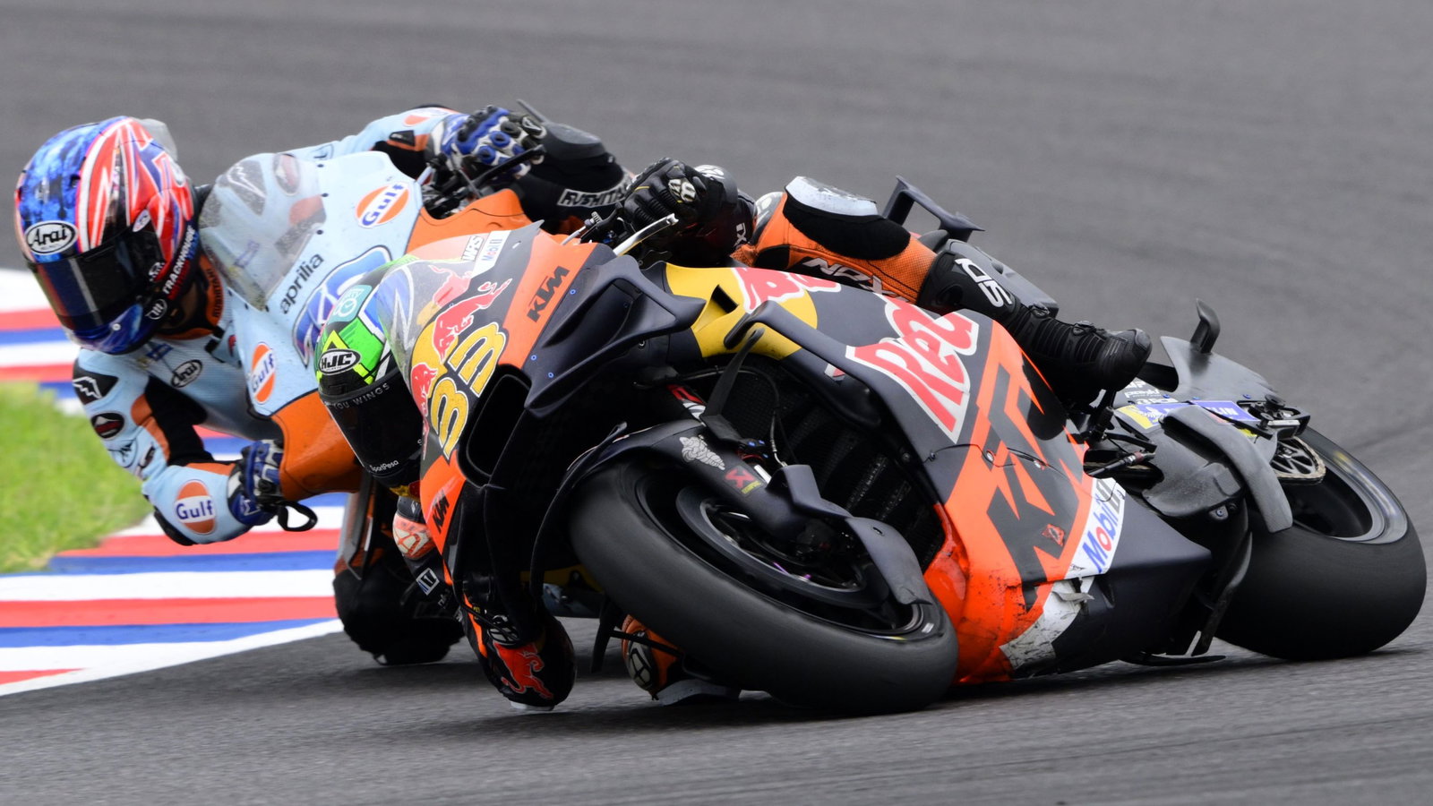 Brad Binder, Ai Ogura, 2025 Argentine MotoGP
