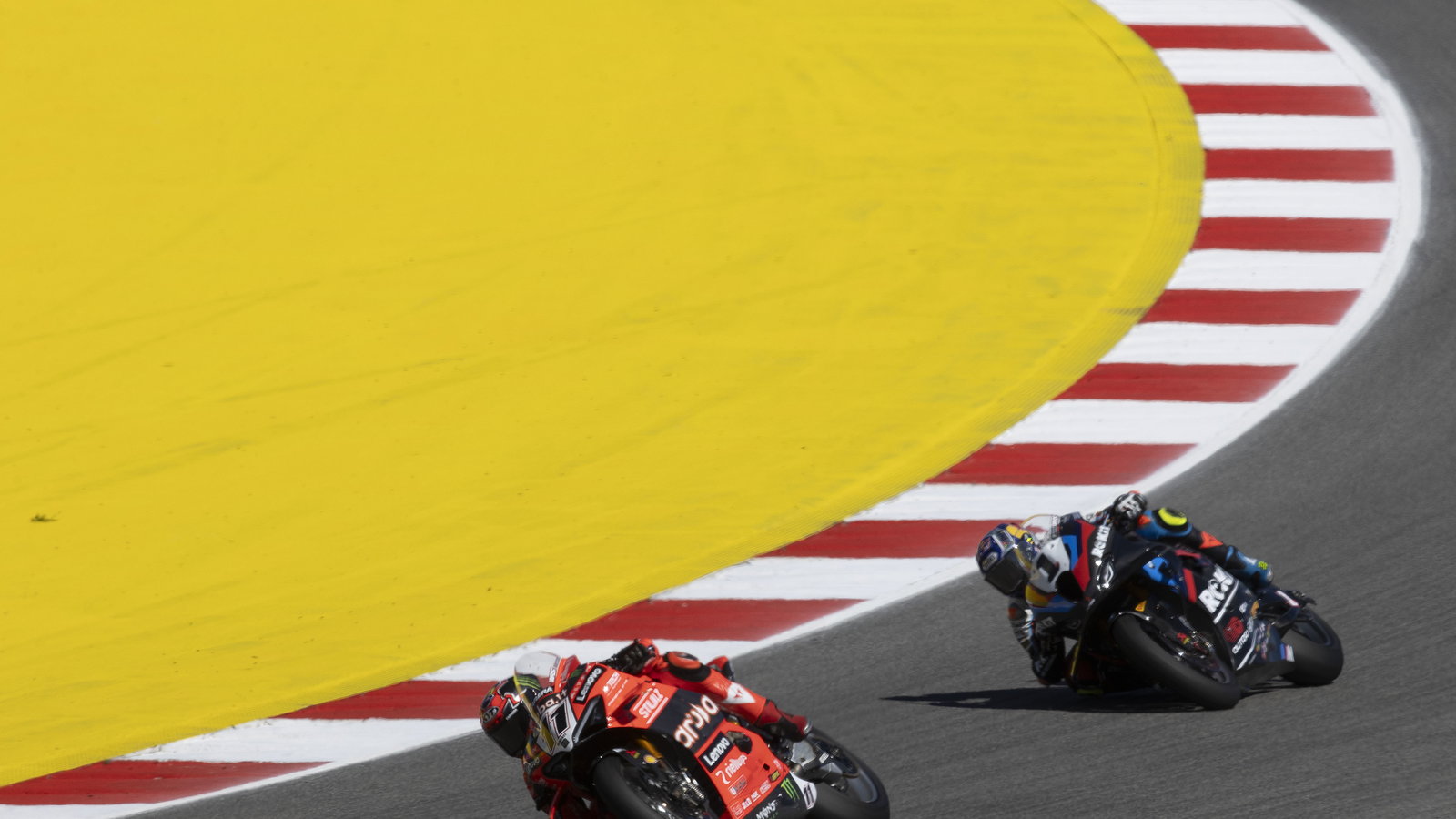 Nicolo Bulega, Toprak Razgatlioglu, 2025 Portuguese WorldSBK. Credit: Gold and Goose.