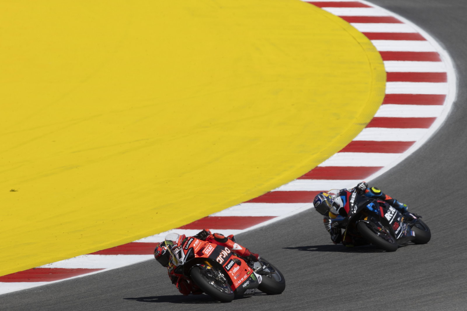 Nicolo Bulega, Toprak Razgatlioglu, 2025 Portuguese WorldSBK. Credit: Gold and Goose.