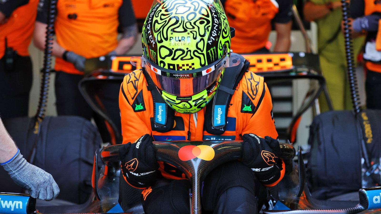 Lando Norris rued an error-strewn sprint qualifying in China 