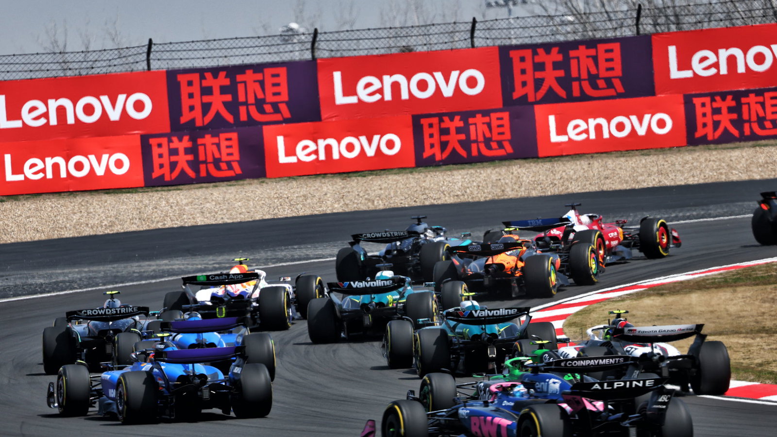 Start of the Chinese GP sprint race