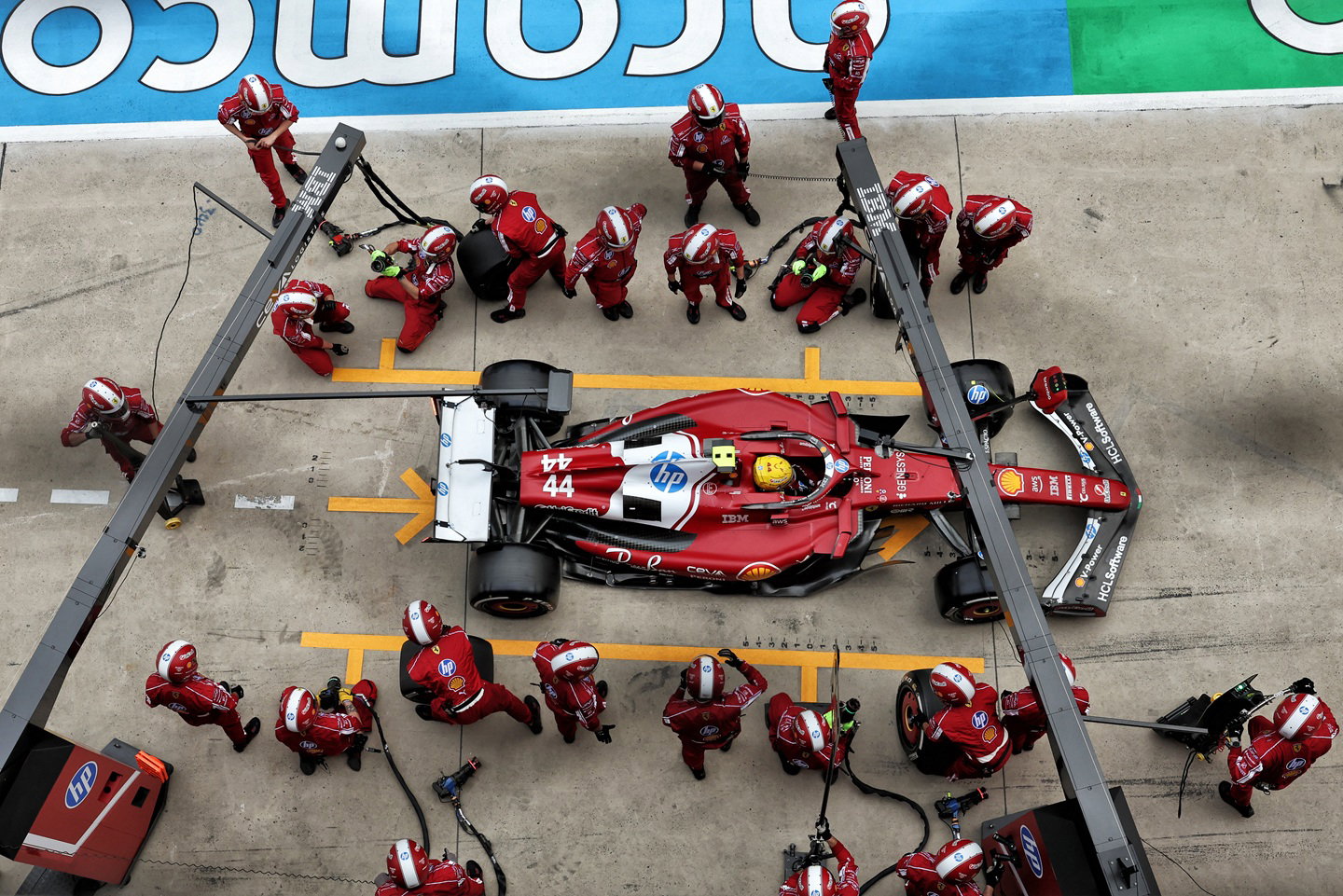 Lewis Hamilton pitstop