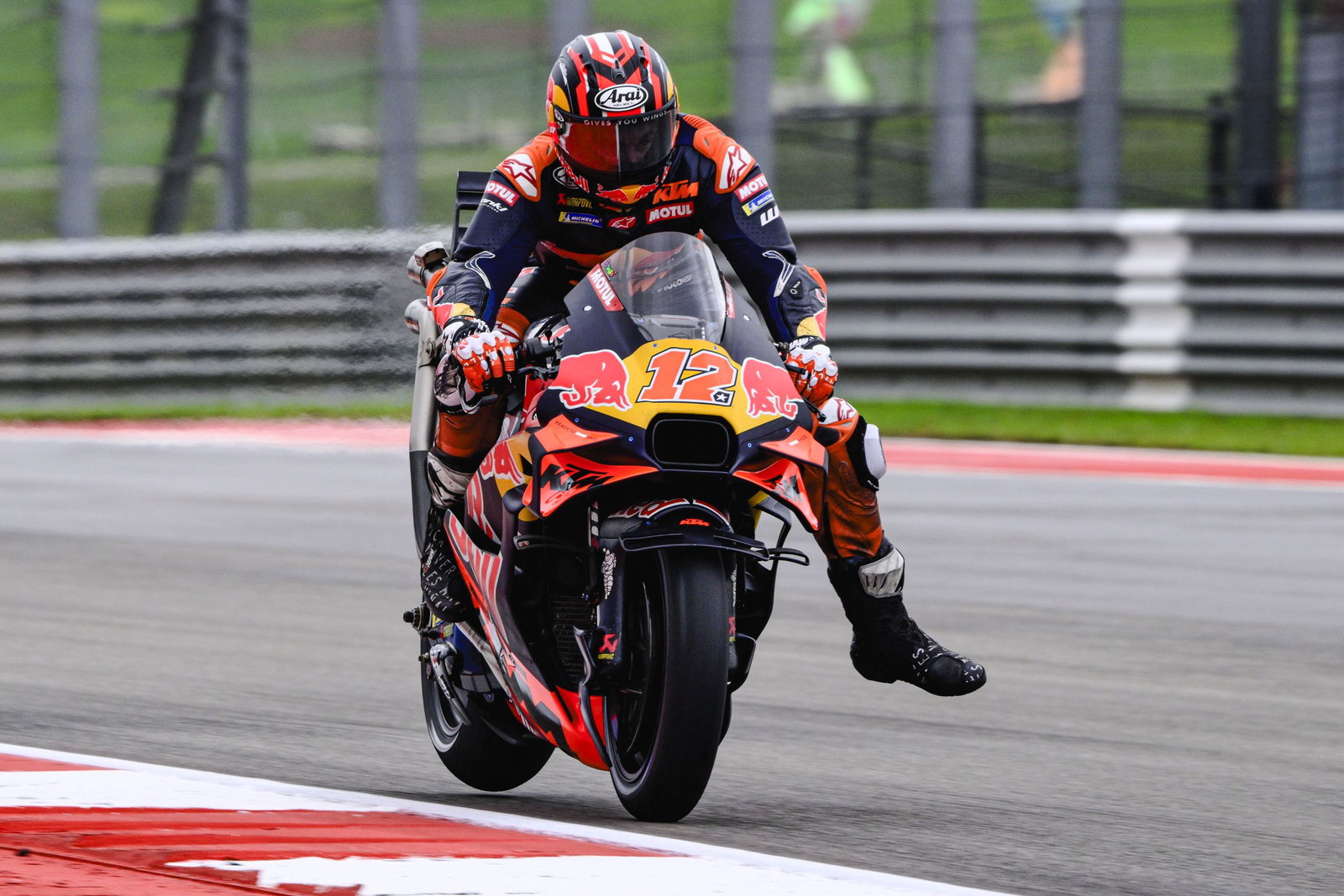 Maverick Vinales, braking, 2025 Americas MotoGP