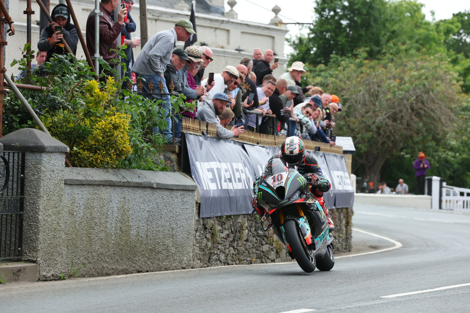 Peter Hickman, FHO Racing, 2024 Isle of Man TT Superbike