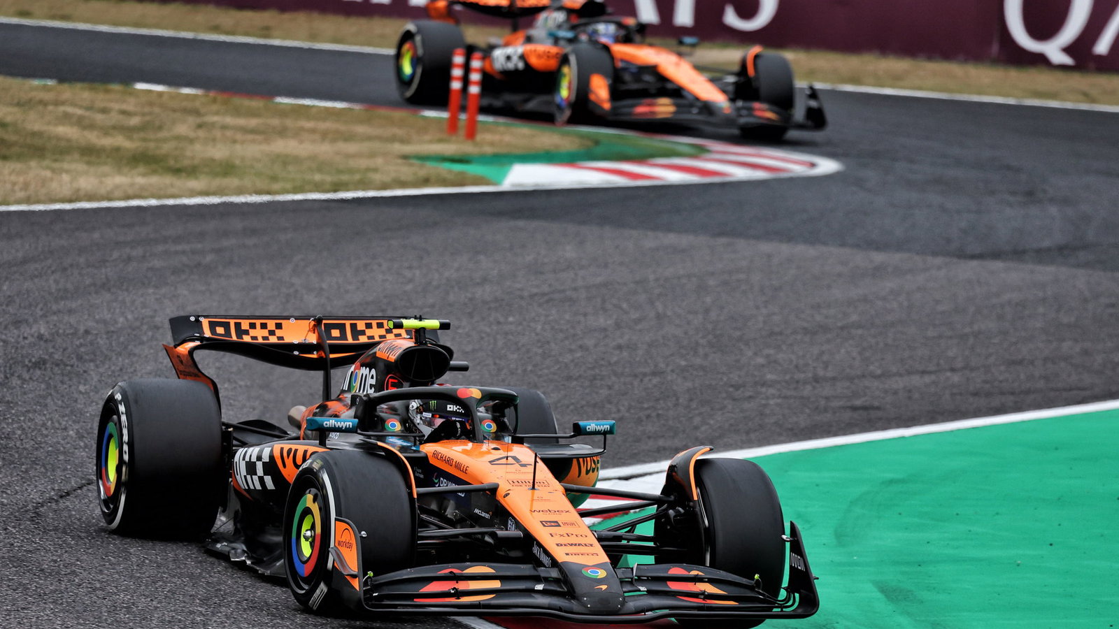 Lando Norris ahead of Oscar Piastri