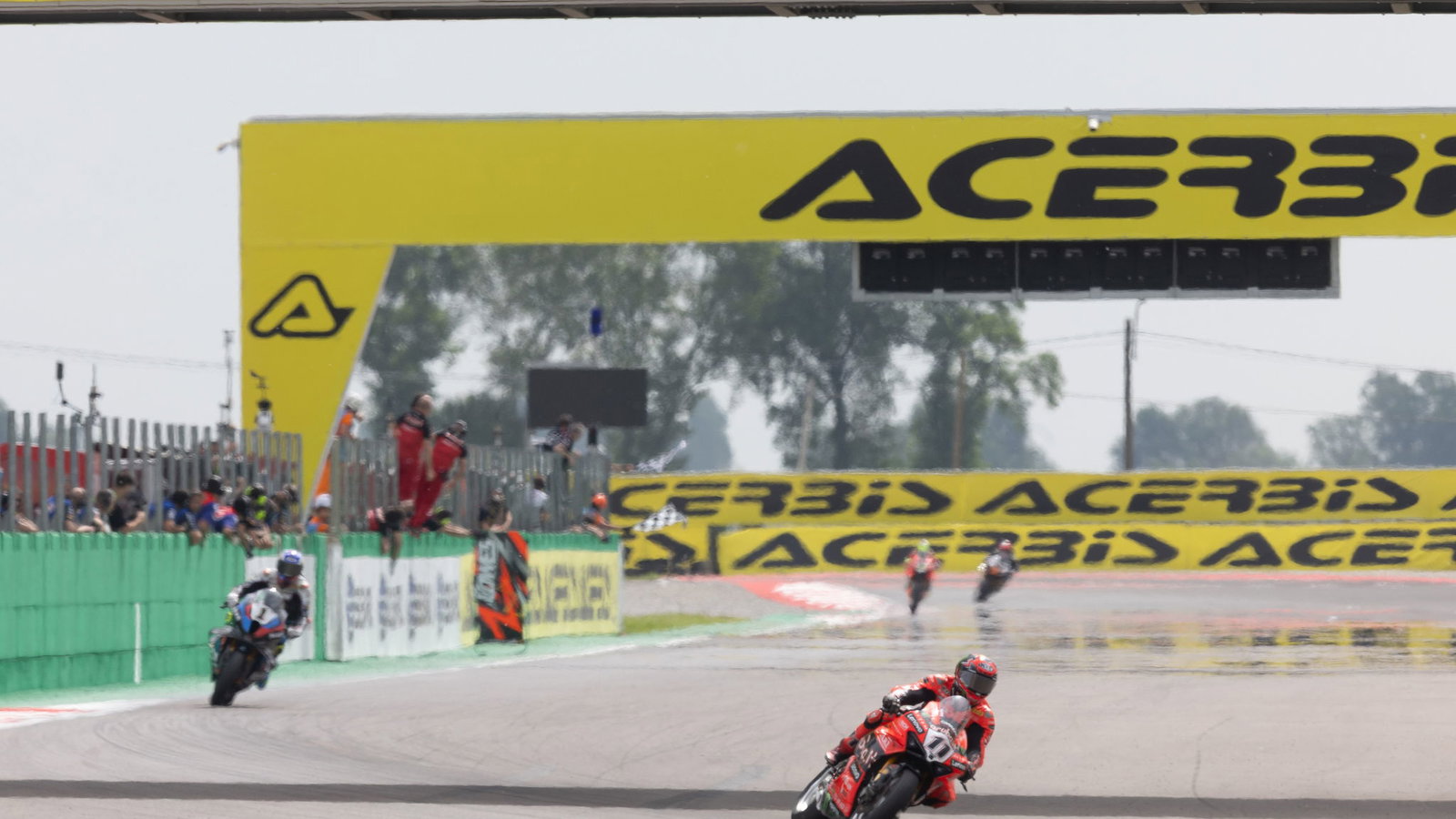 Nicolo Bulega leads Toprak Razgatlioglu, 2025 Italian WorldSBK, grid. Credit: Gold and Goose.