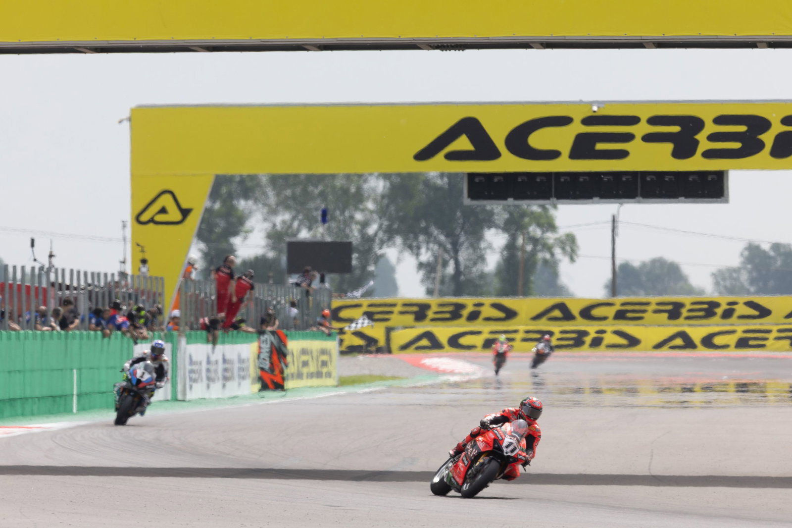 Nicolo Bulega leads Toprak Razgatlioglu, 2025 Italian WorldSBK, grid. Credit: Gold and Goose.