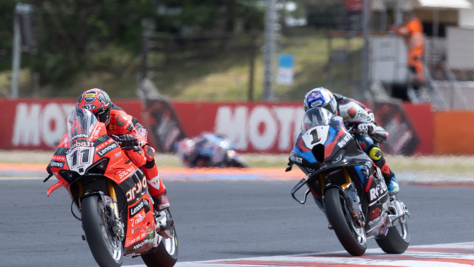 Nicolo Bulega leads Toprak Razgatlioglu, 2025 Czech WorldSBK. Credit: Gold and Goose.