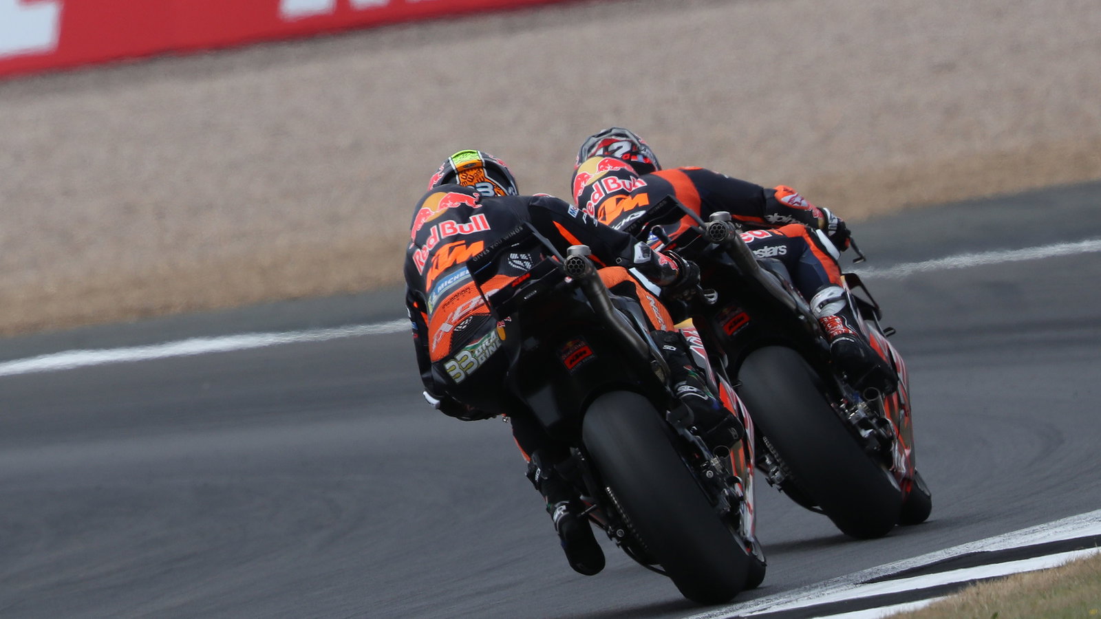 Brad Binder chases Maverick Vinales, 2025 MotoGP British Grand Prix. Credit: Gold and Goose.