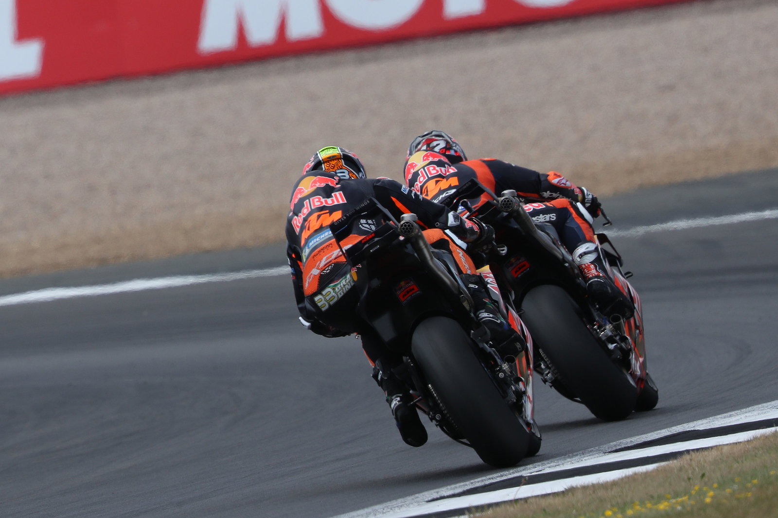 Brad Binder chases Maverick Vinales, 2025 MotoGP British Grand Prix. Credit: Gold and Goose.