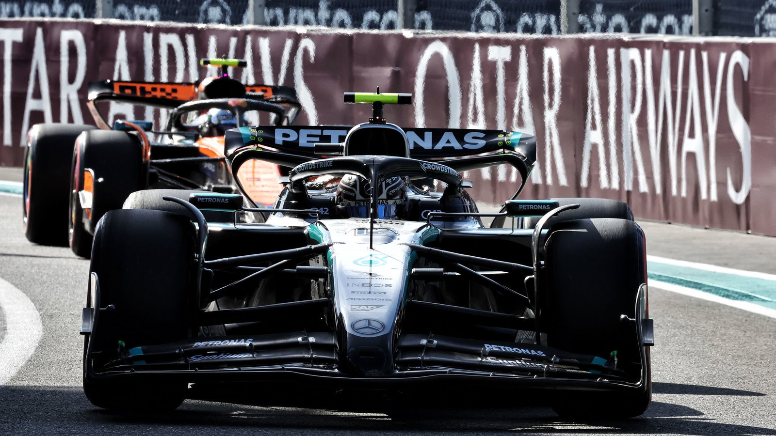 Kimi Antonelli starts the Miami GP sprint from pole 