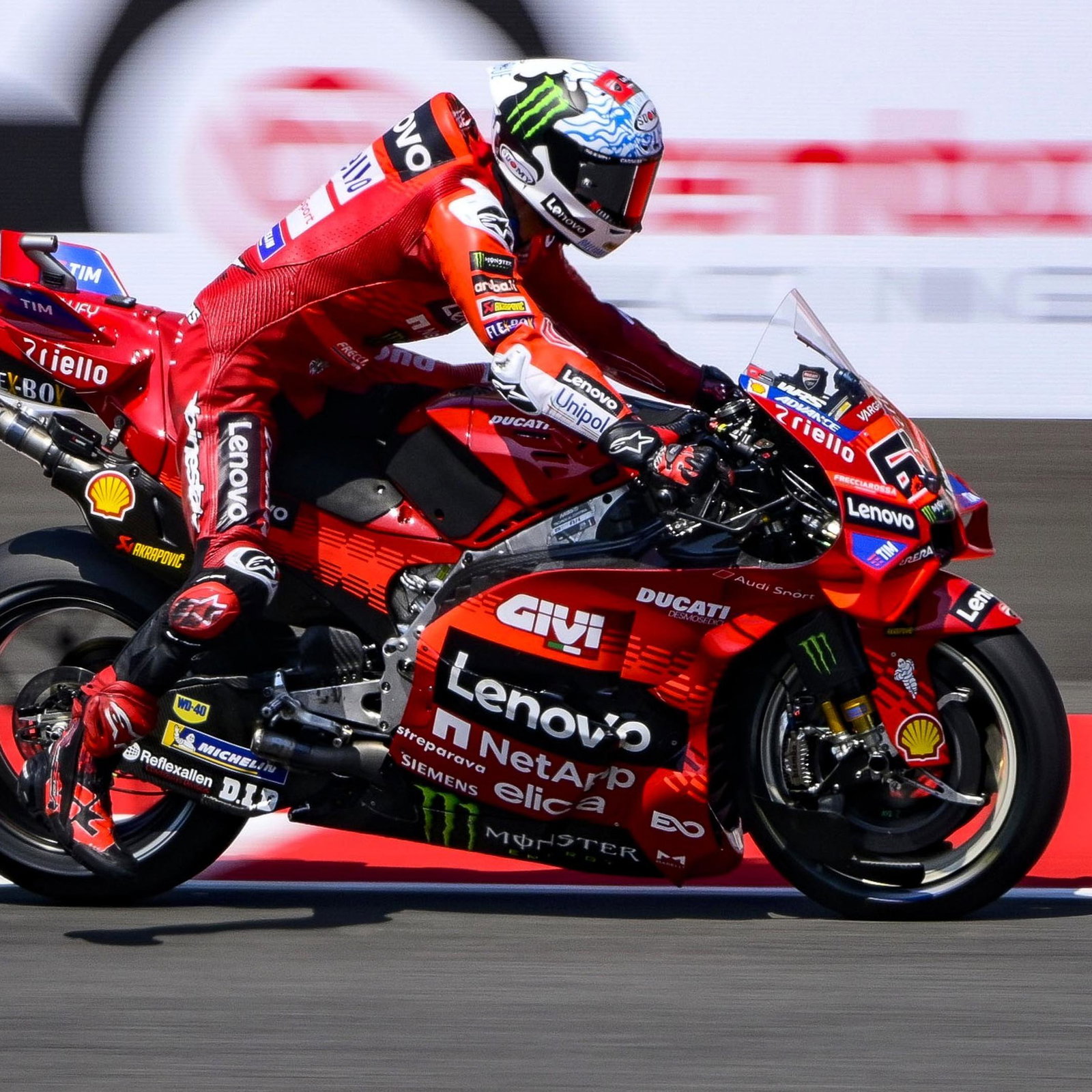 Francesco Bagnaia, braking, 2025 Italian MotoGP 