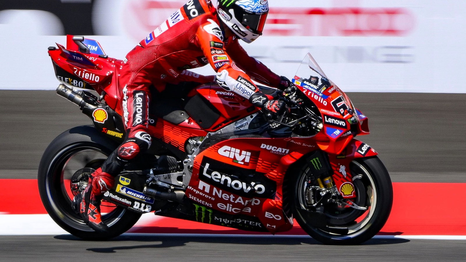 Francesco Bagnaia, braking, 2025 Italian MotoGP 