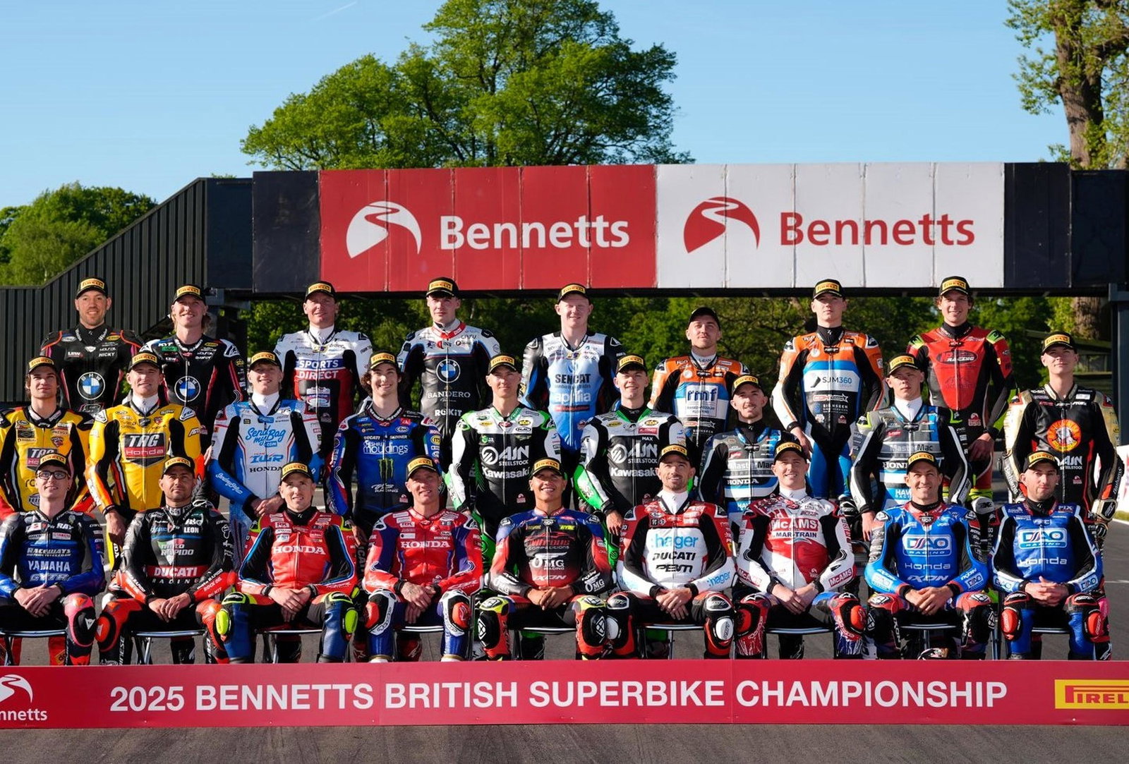 Pirelli extends BSB tyre deal