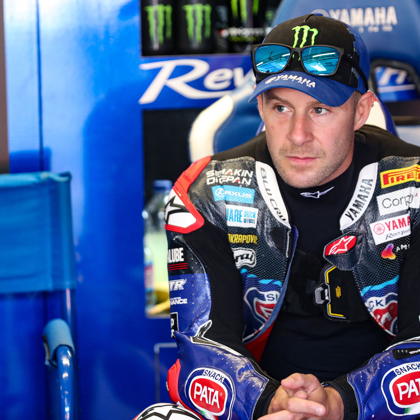 Jonathan Rea, 2025 Emilia-Romagna WorldSBK, pit box. Credit: Gold and Goose.