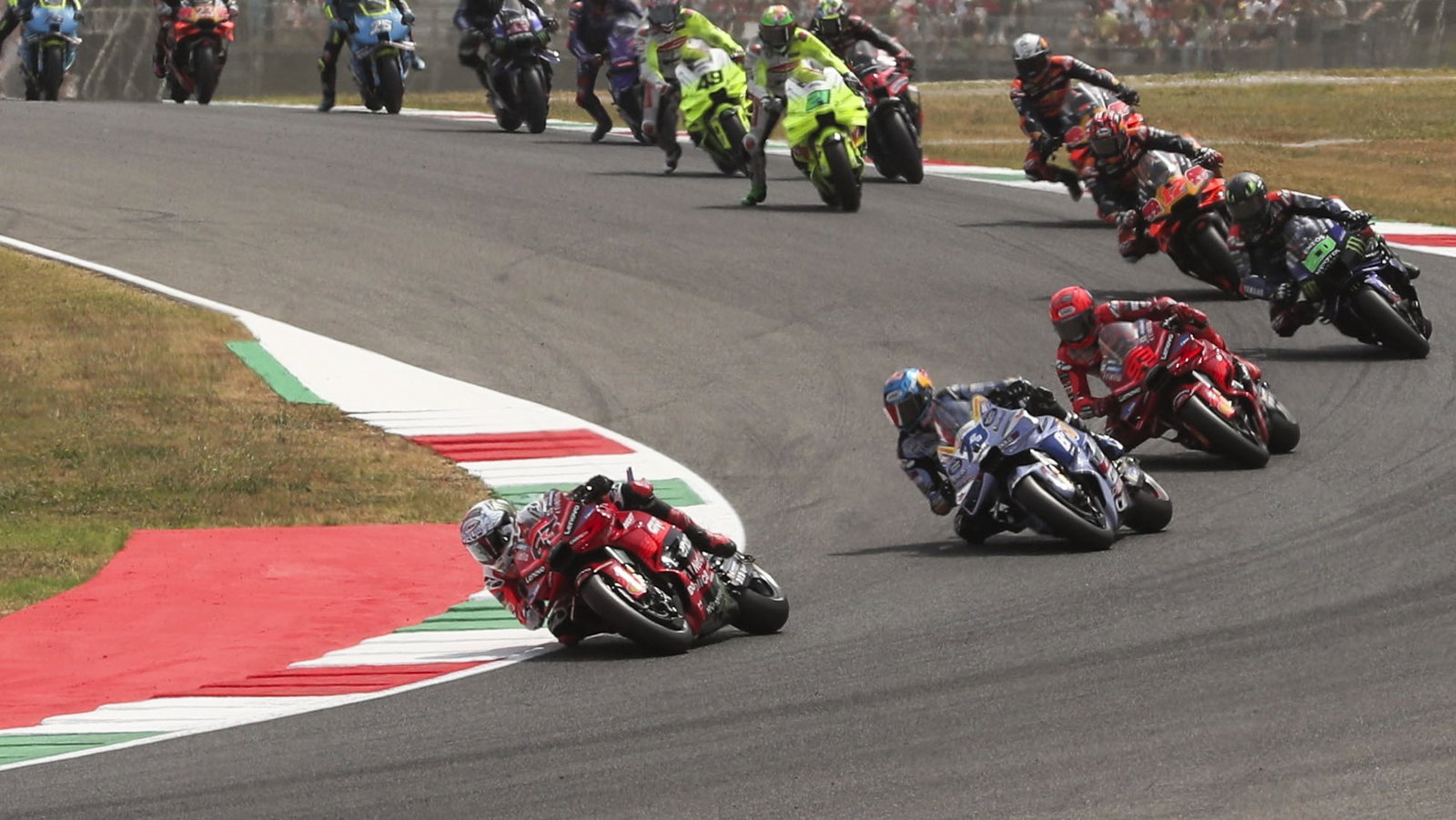 Bagnaia leads at start, 2025 Italian MotoGP Sprint
