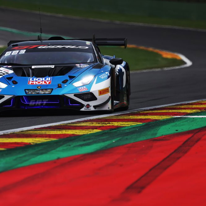 No. 63 Grasser Lamborghini: Mirko Bortolotti, Luca Engstler, Jordan Pepper