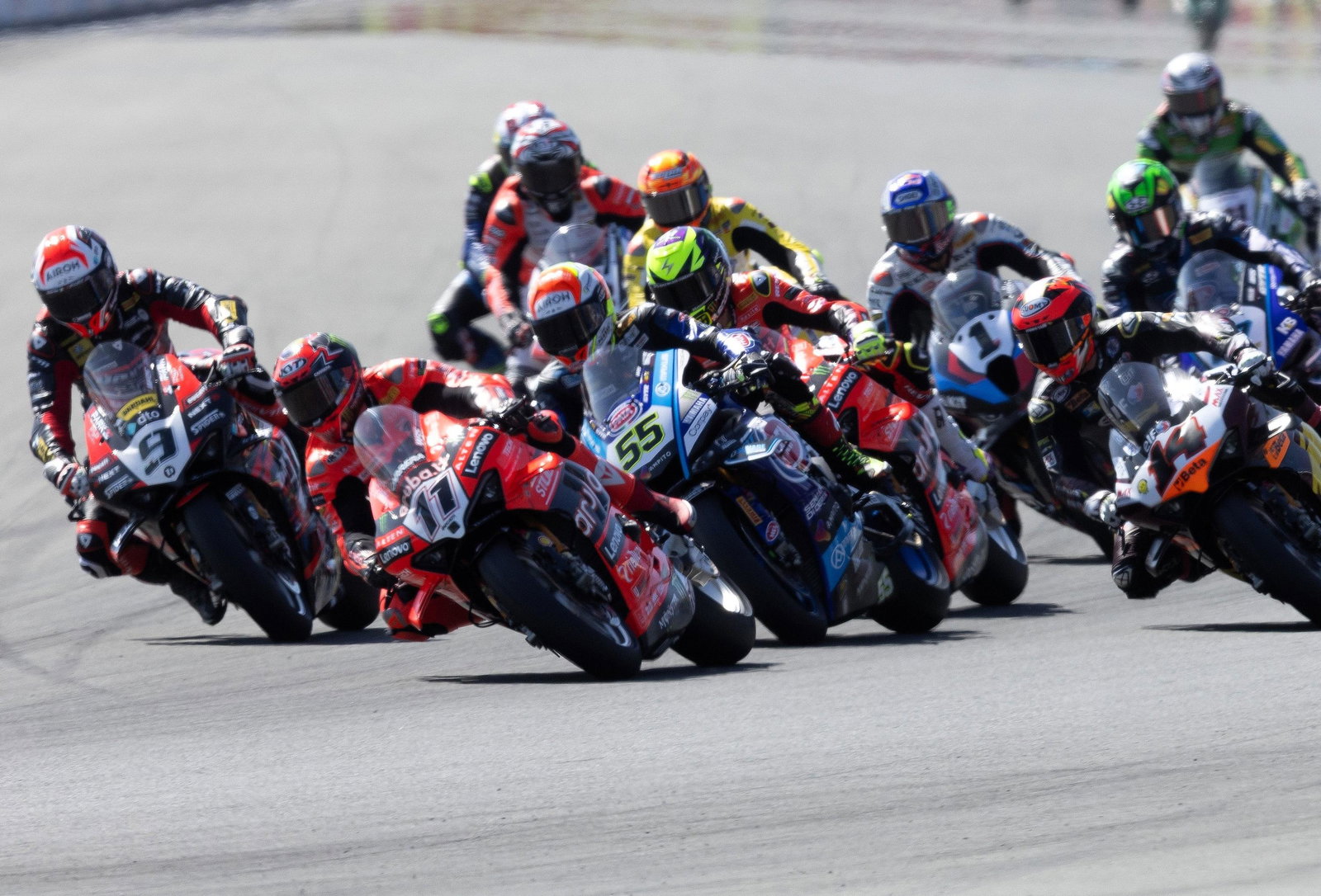 Bulega leads, WorldSBK