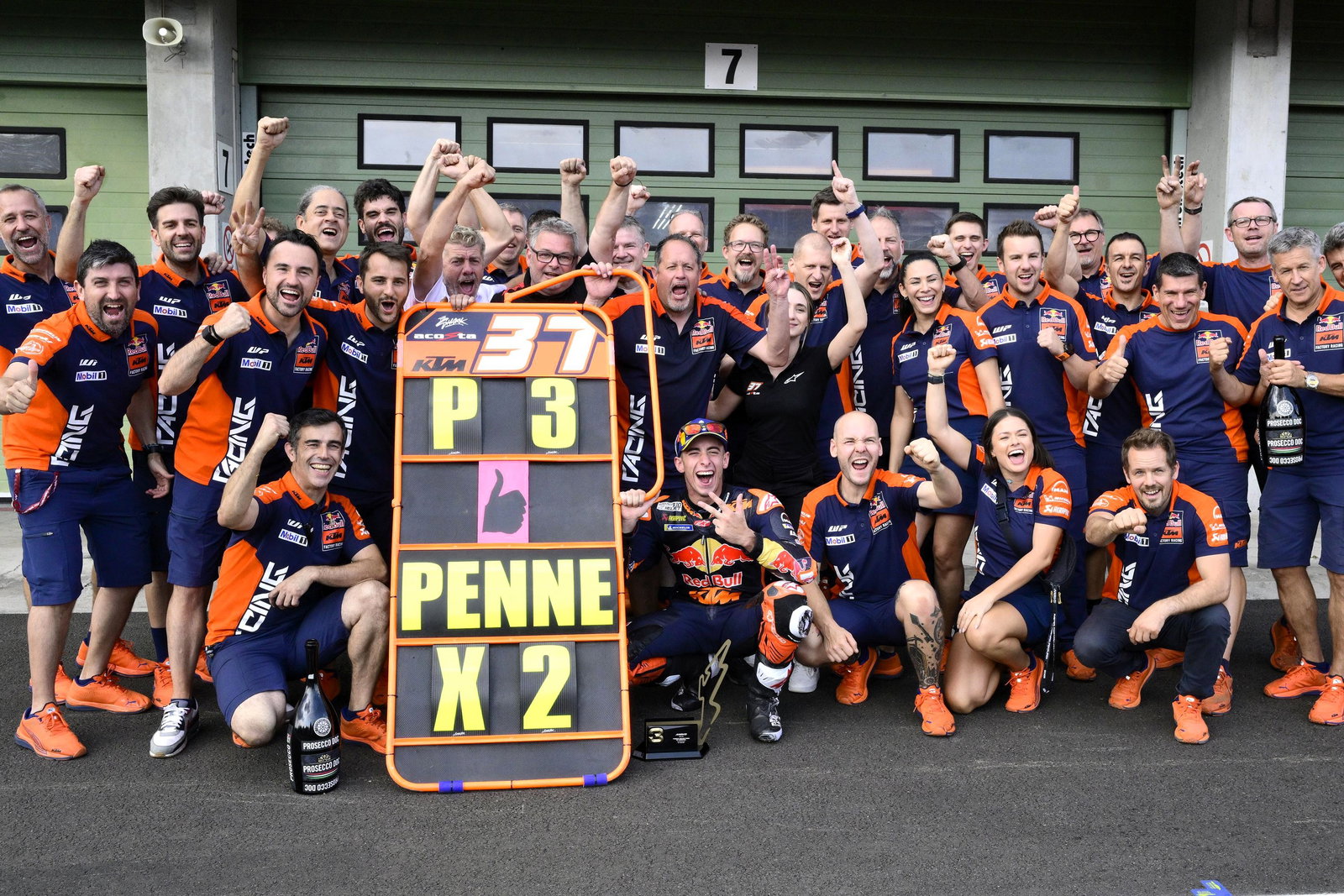 Acosta, KTM, celebrate, 2025 Czech MotoGP