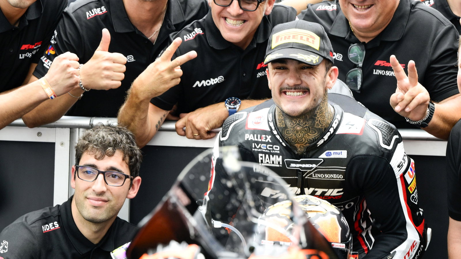 Aron Canet, broken screen, 2025 Dutch Moto2 Grand Prix