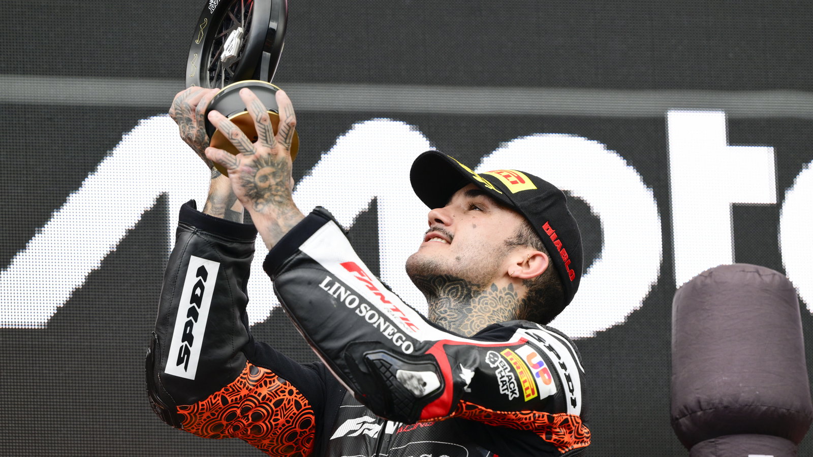 Aron Canet, 2025 Moto2 Dutch TT, podium. Credit: Gold and Goose.