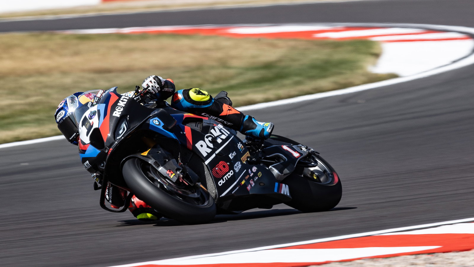 Toprak Razgatlioglu, 2025 UK WorldSBK. Credit: Gold and Goose.