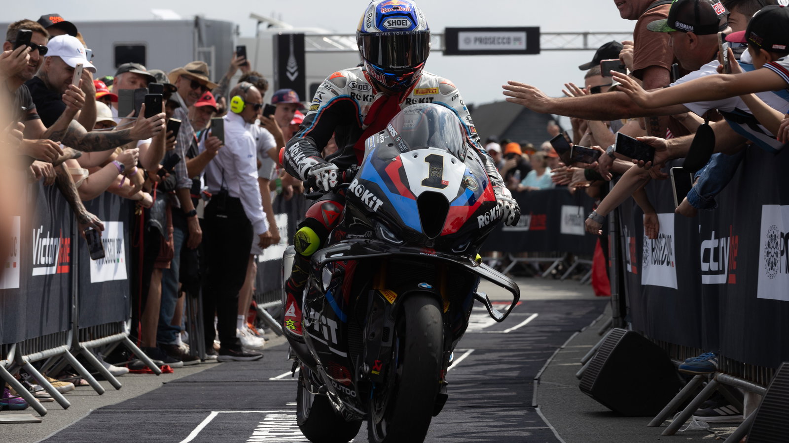 Toprak Razgatlioglu, 2025 UK WorldSBK. Credit: Gold and Goose.