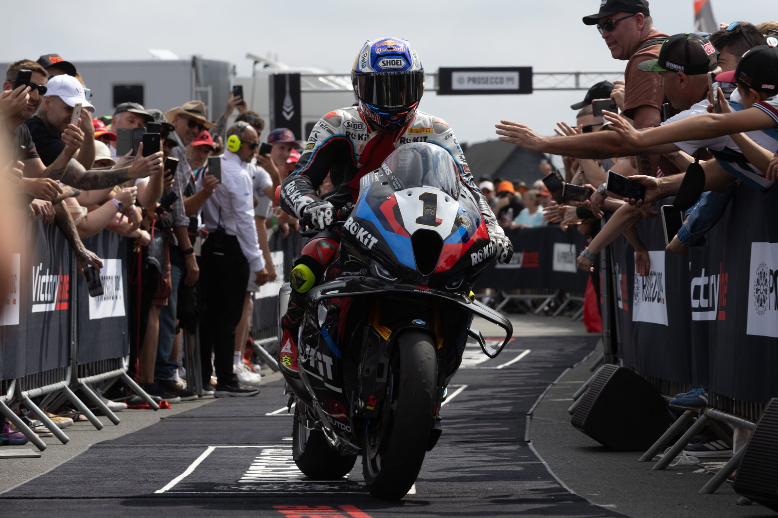 Toprak Razgatlioglu, 2025 UK WorldSBK. Credit: Gold and Goose.