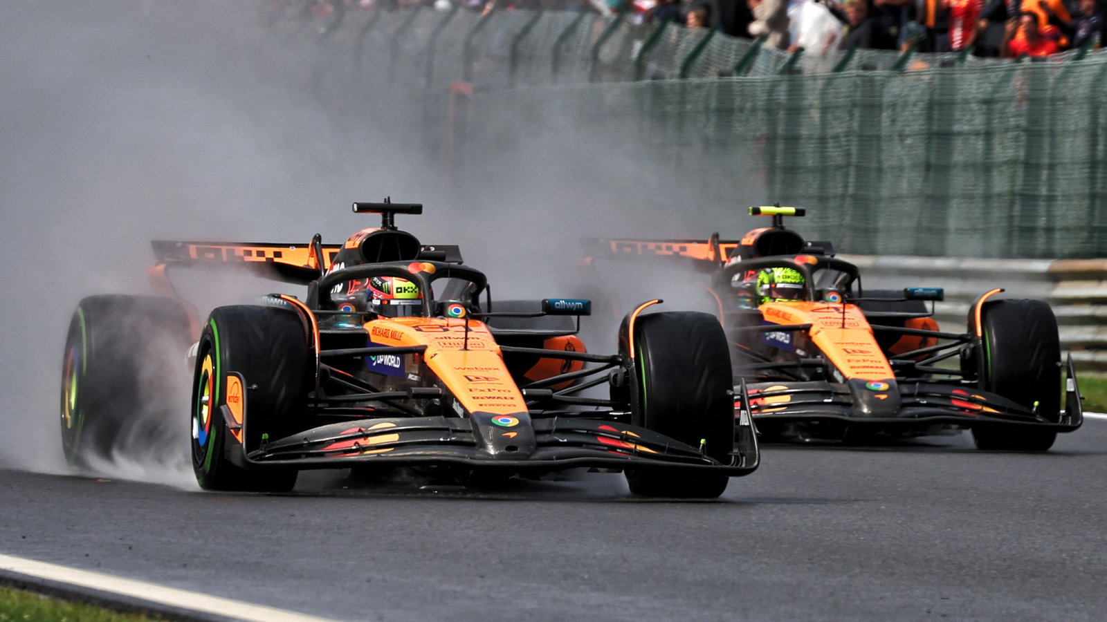 Oscar Piastri passes Lando Norris for the lead