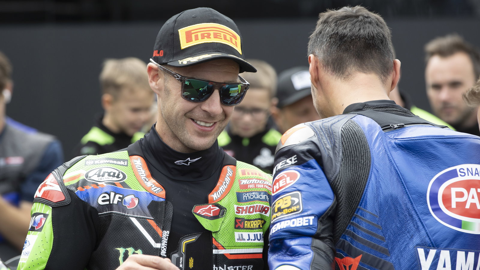 Jonathan Rea, Toprak Razgatlioglu, 2023 UK WorldSBK, parc ferme. Credit: Gold and Goose.
