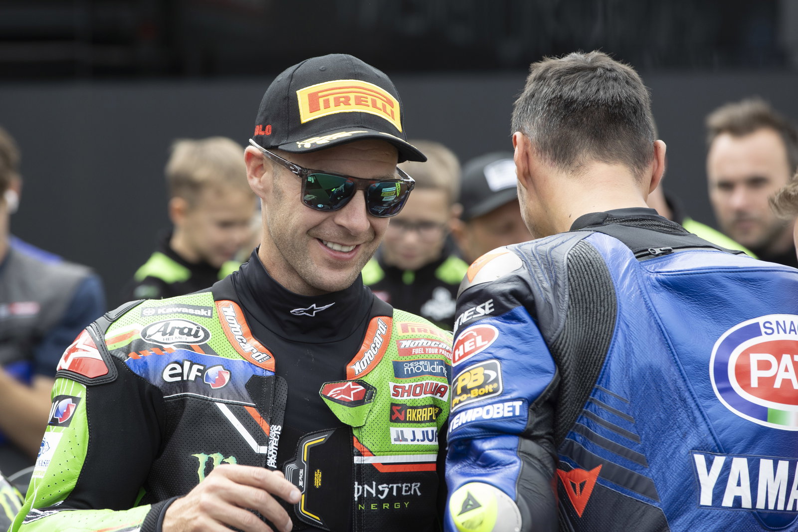 Jonathan Rea, Toprak Razgatlioglu, 2023 UK WorldSBK, parc ferme. Credit: Gold and Goose.
