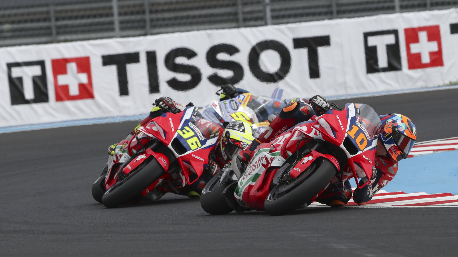 Luca Marini leads Joan Mir, Fermin Aldeguer, 2025 MotoGP Hungarian Grand Prix, Sprint. Credit: Gold and Goose.