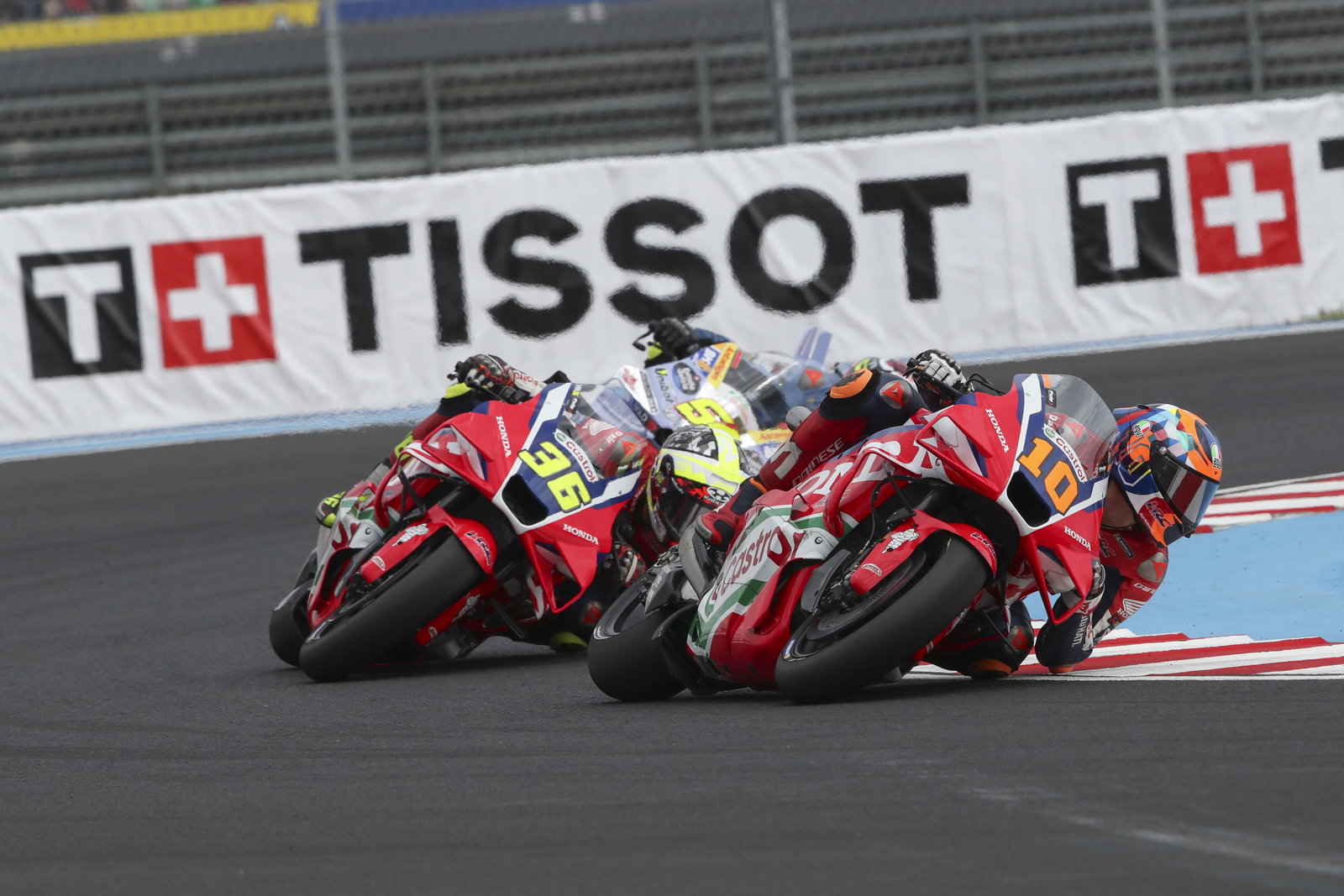 Luca Marini leads Joan Mir, Fermin Aldeguer, 2025 MotoGP Hungarian Grand Prix, Sprint. Credit: Gold and Goose.