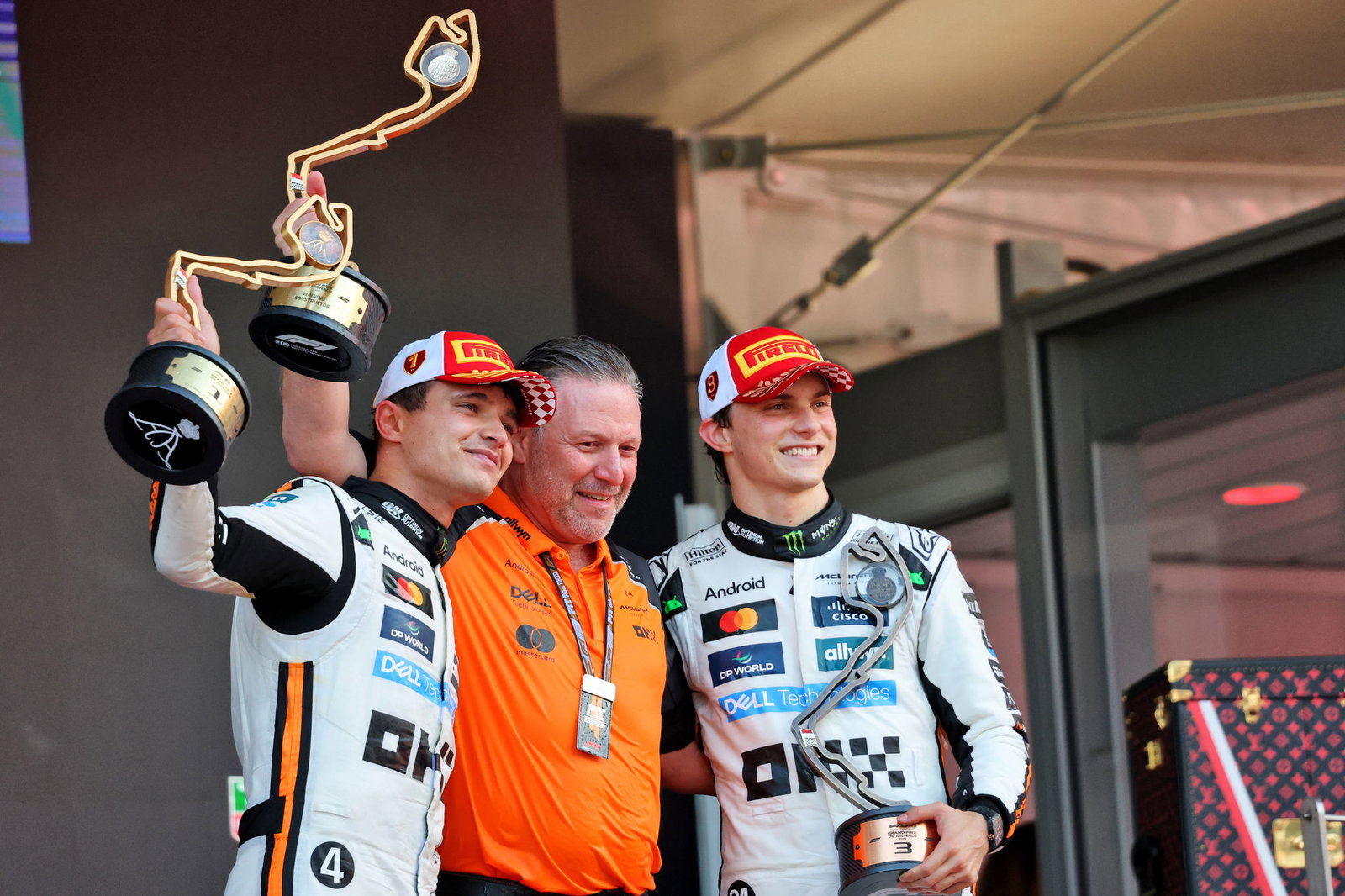 Lando Norris, Zak Brown, Oscar Piastri