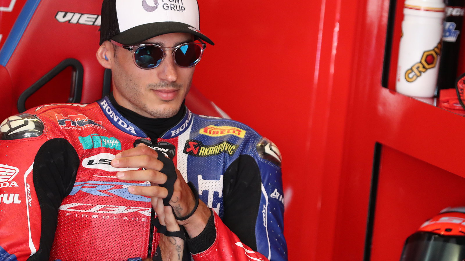 Xavi Vierge, 2025 Emilia-Romagna WorldSBK, pit box. Credit: Gold and Goose.