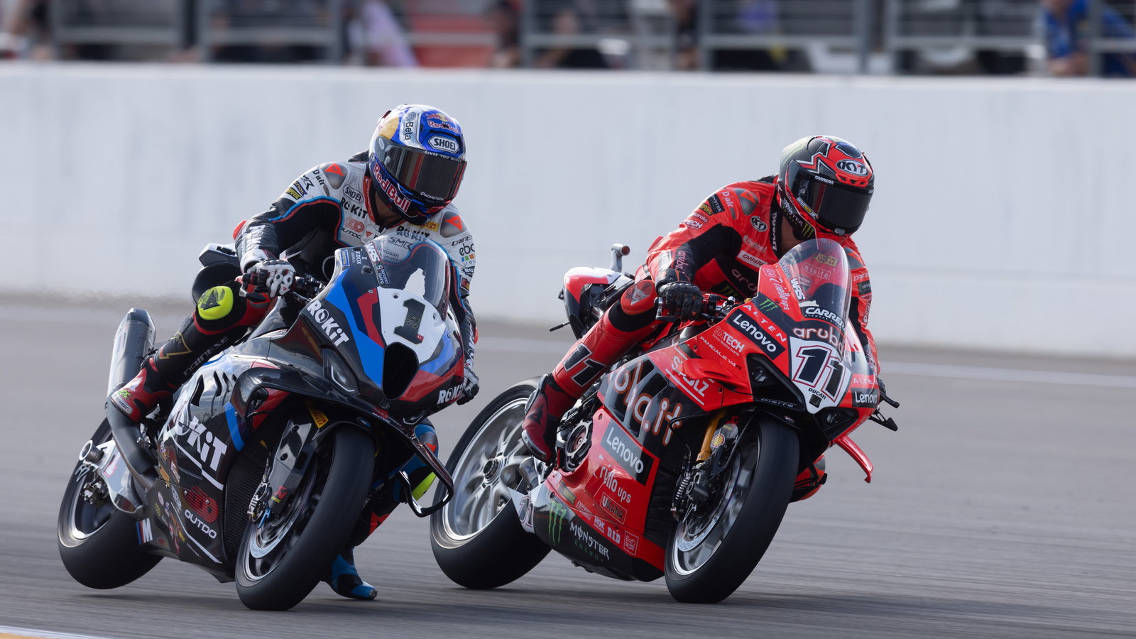 Toprak Razgatlioglu, Nicolo Bulega, 2025 Aragon WorldSBK. Credit: Gold and Goose.